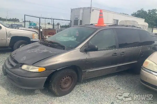 Photo of 1998 Dodge Caravan