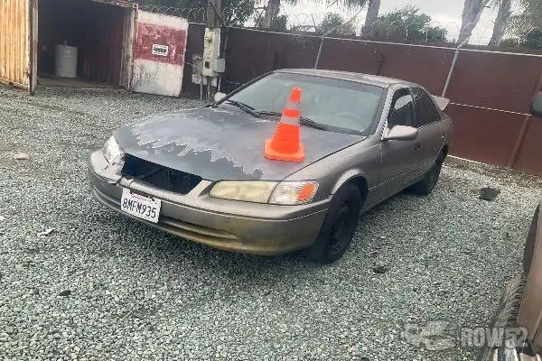 Photo of 2000 Toyota Camry