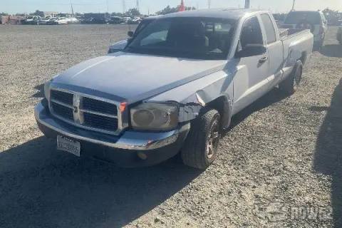 Photo of 2005 Dodge Dakota