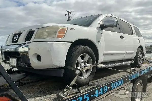 Photo of 2004 Nissan Armada