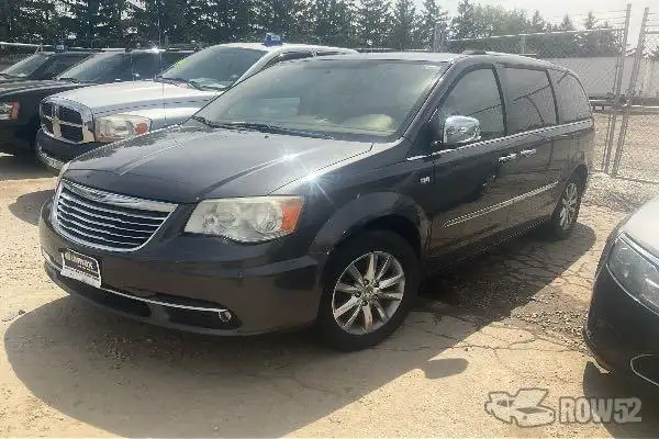 Photo of 2014 Chrysler Town & Country