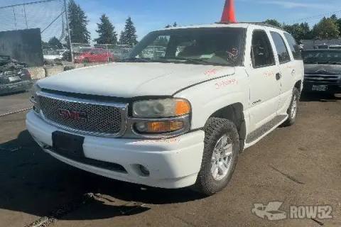 Photo of 2003 GMC Yukon Denali