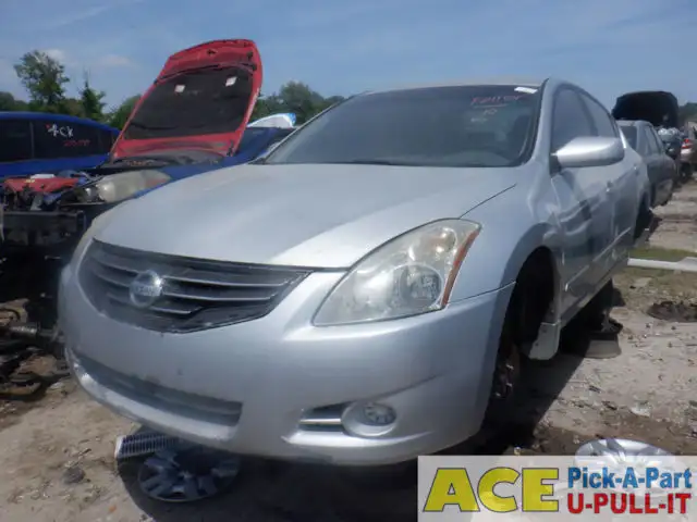 Photo of 2010 Nissan Altima