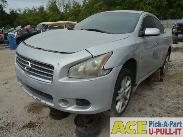 Photo of 2012 Nissan Versa