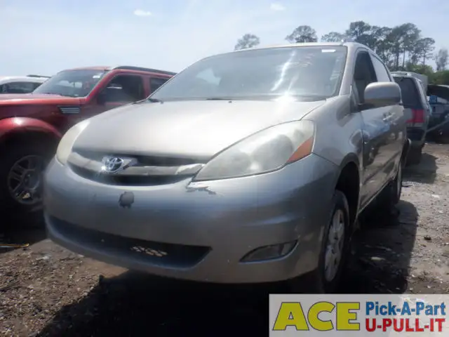Photo of 2007 Toyota Sienna