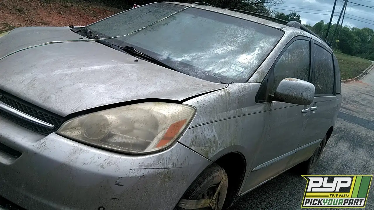 Photo of 2005 Toyota Sienna