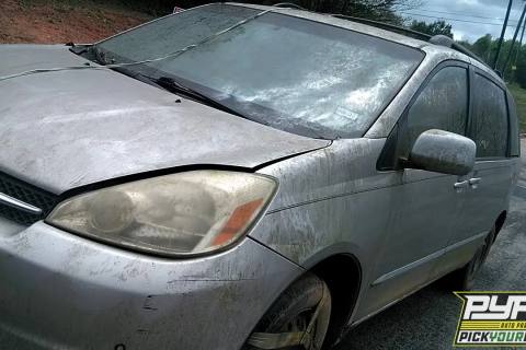 Photo of 2005 Toyota Sienna