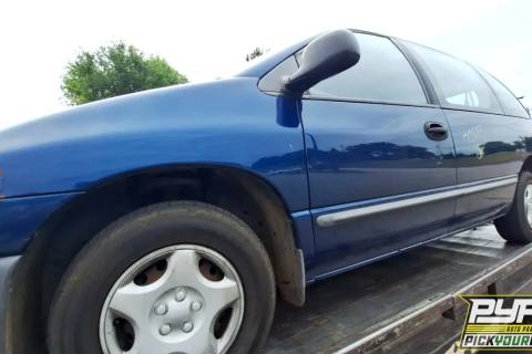 Photo of 2000 Dodge Caravan