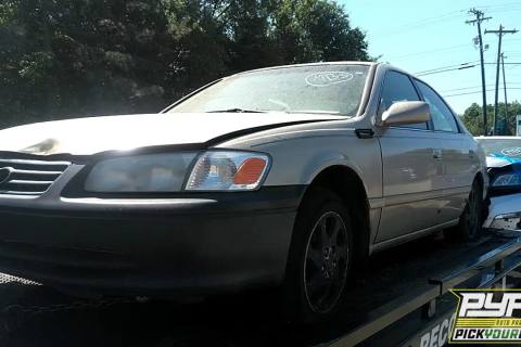 Photo of 2000 Toyota Camry