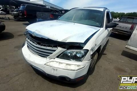 Photo of 2005 Chrysler Pacifica