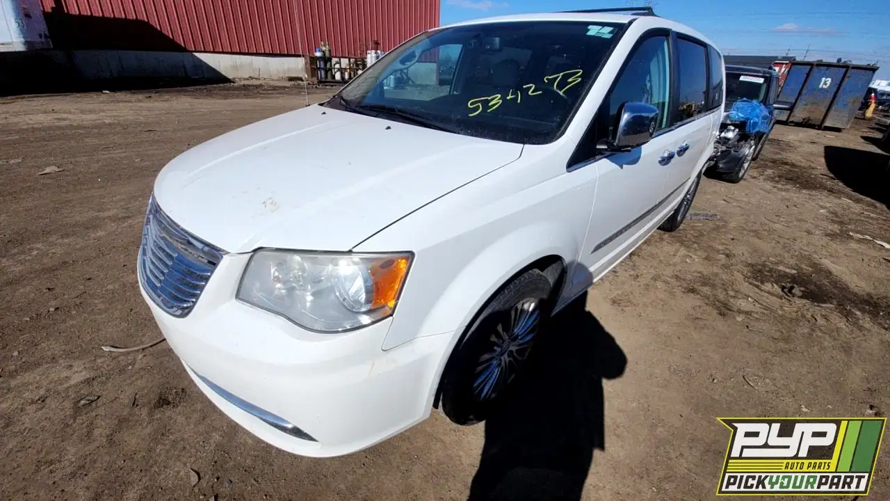 Photo of 2013 Chrysler Town & Country