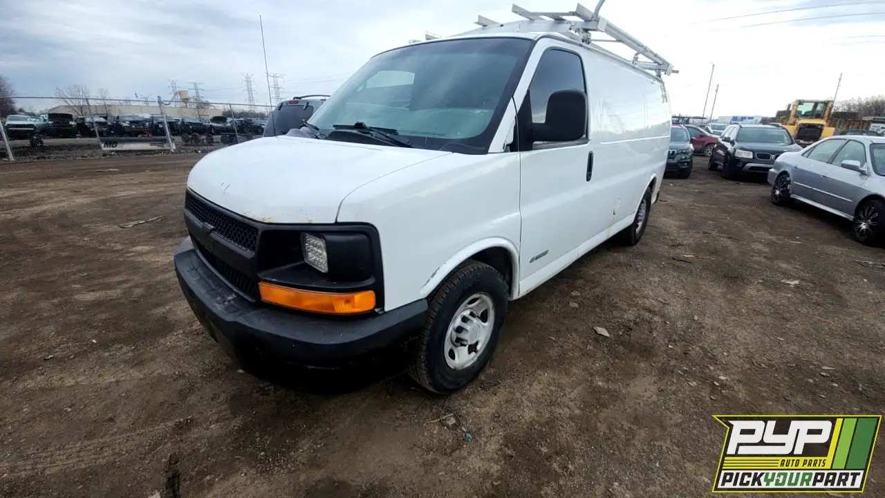 Photo of 2004 Chevrolet Express 3500