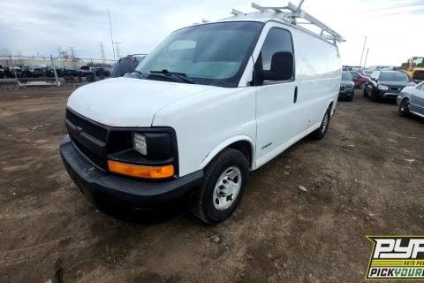 Photo of 2004 Chevrolet Express 3500
