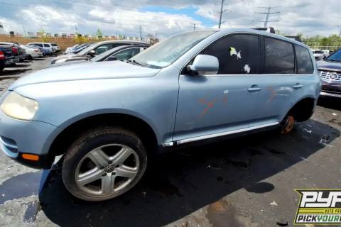 Photo of 2004 Volkswagen Touareg