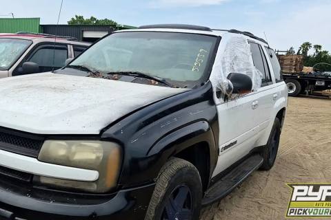 Photo of 2003 Chevrolet Trailblazer