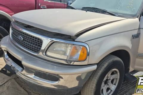 Photo of 1998 Ford Expedition