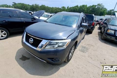 Photo of 2013 Nissan Pathfinder