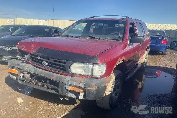 Photo of 1997 Nissan Pathfinder
