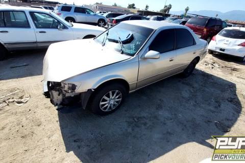 Photo of 2000 Toyota Camry