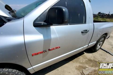 Photo of 2004 Dodge Ram 1500