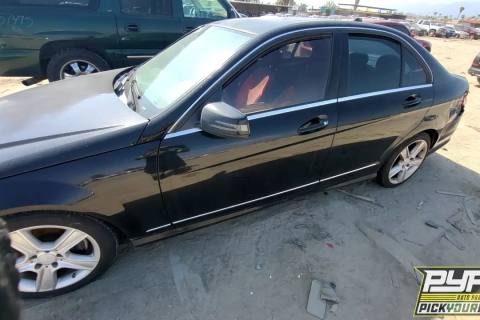 Photo of 2010 Mercedes-Benz C300