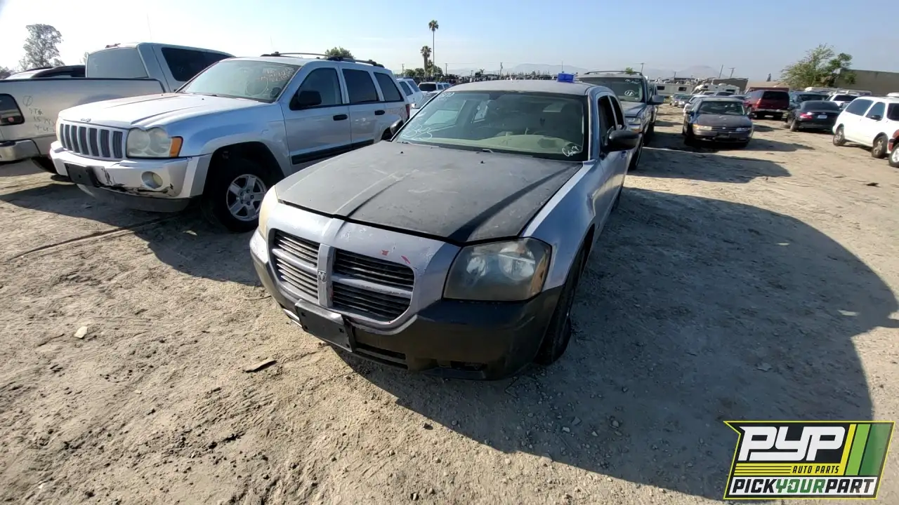 Photo of 2005 Dodge Magnum