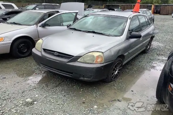 Photo of 2003 Kia Rio Cinco