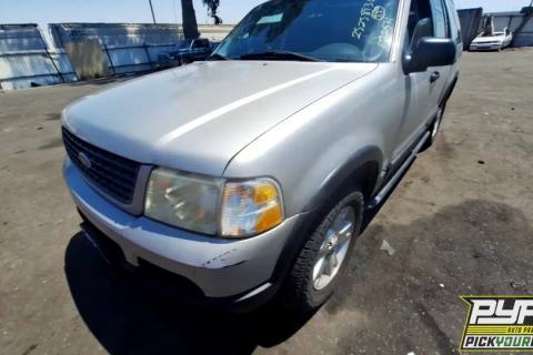 Photo of 2003 Ford Explorer