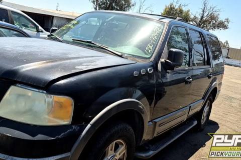 Photo of 2004 Ford Expedition