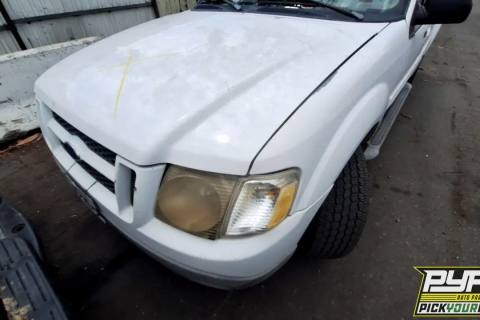 Photo of 2001 Ford Explorer Sport Trac