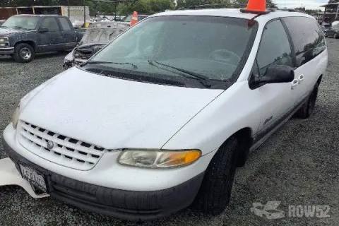 Photo of 1999 Plymouth Grand Voyager