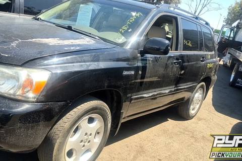 Photo of 2004 Toyota Highlander