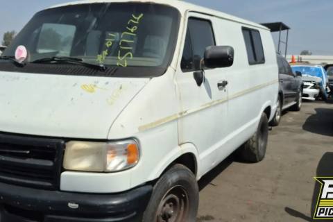 Photo of 1996 Dodge B1500