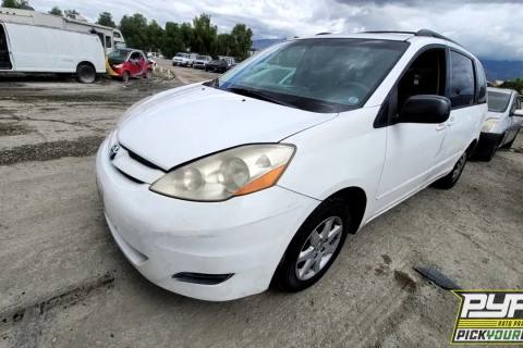 Photo of 2006 Toyota Sienna