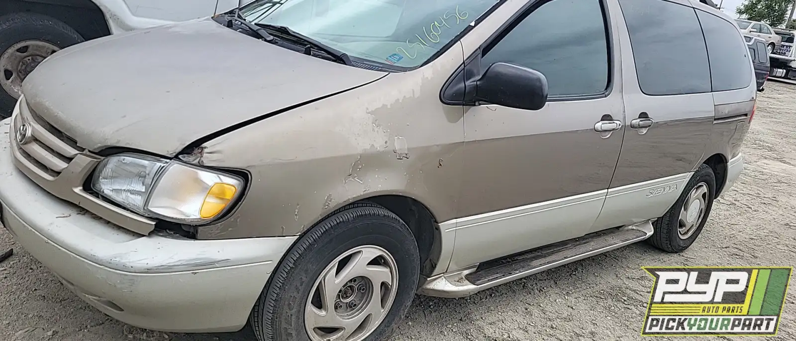Photo of 1998 Toyota Sienna