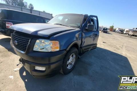 Photo of 2003 Ford Expedition