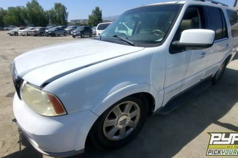 Photo of 2003 Lincoln Navigator