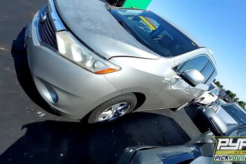 Photo of 2011 Nissan Quest