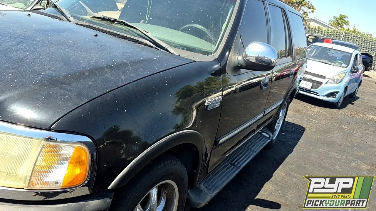 Photo of 2002 Ford Expedition