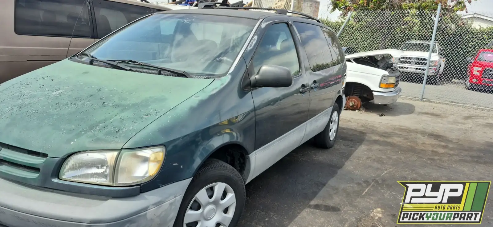Photo of 1998 Toyota Sienna