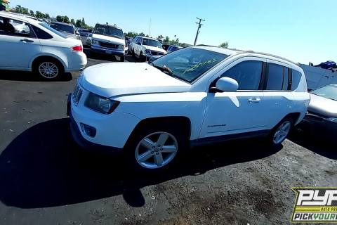 Photo of 2014 Jeep Compass