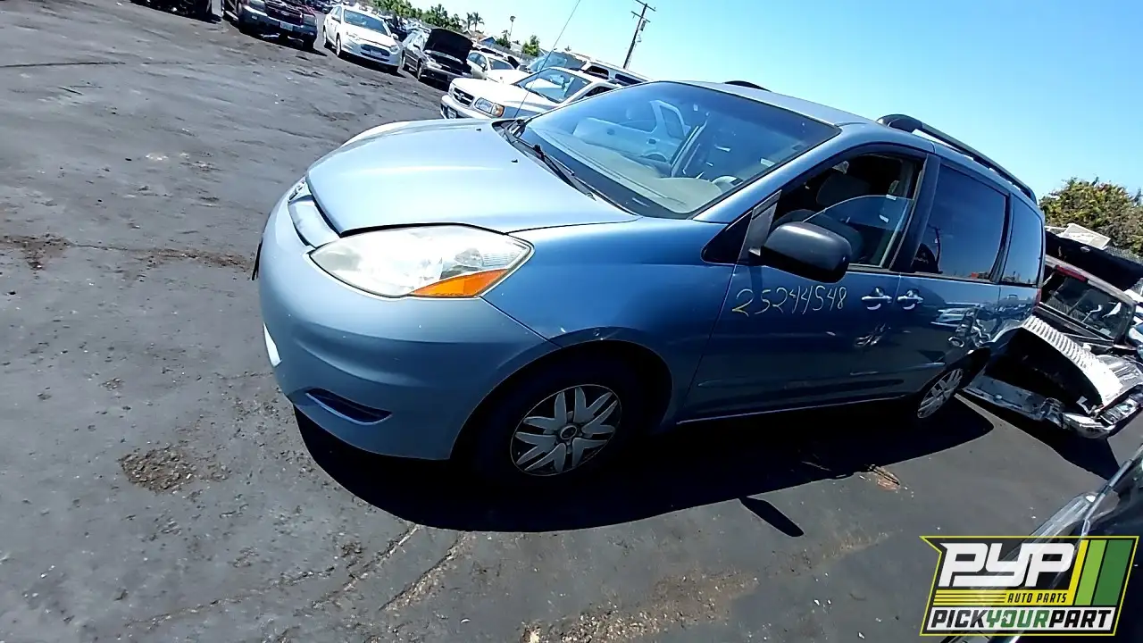 Photo of 2008 Toyota Sienna