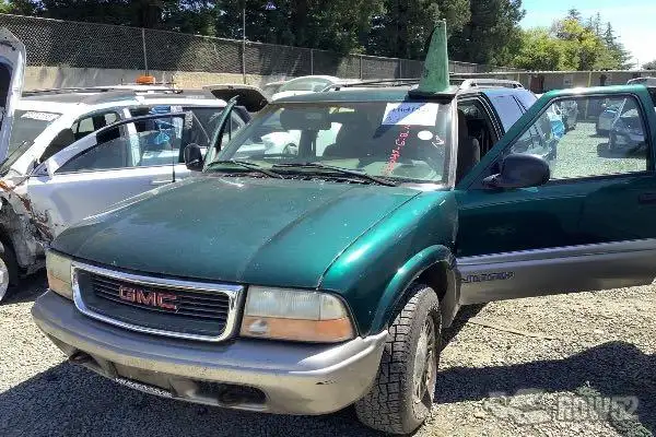 Photo of 1998 GMC Jimmy