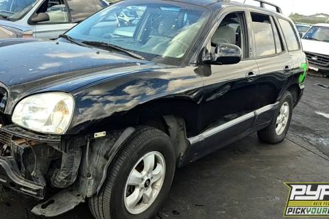 Photo of 2005 Hyundai Santa Fe