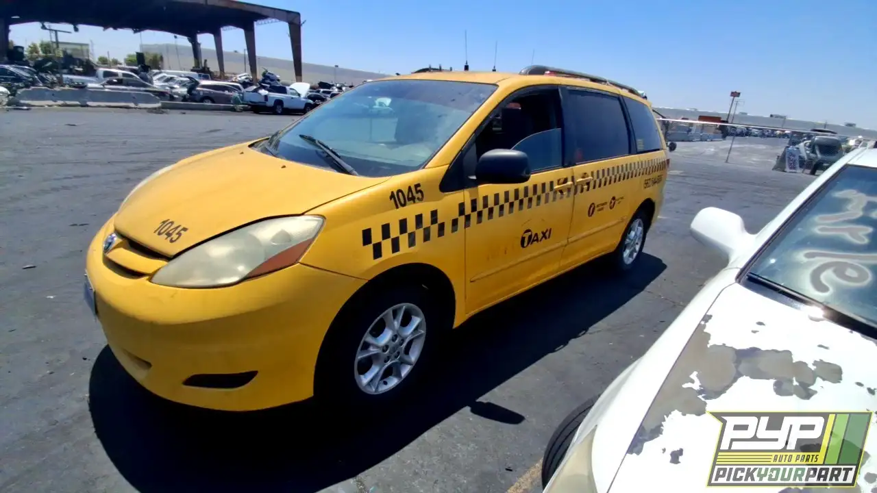 Photo of 2006 Toyota Sienna