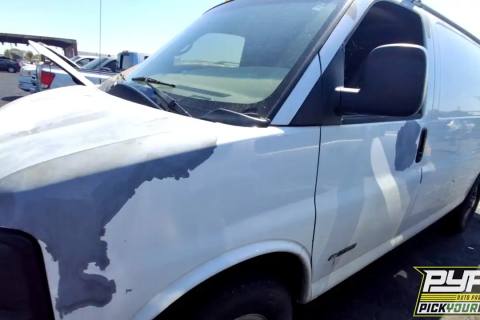 Photo of 2004 Chevrolet Express 2500