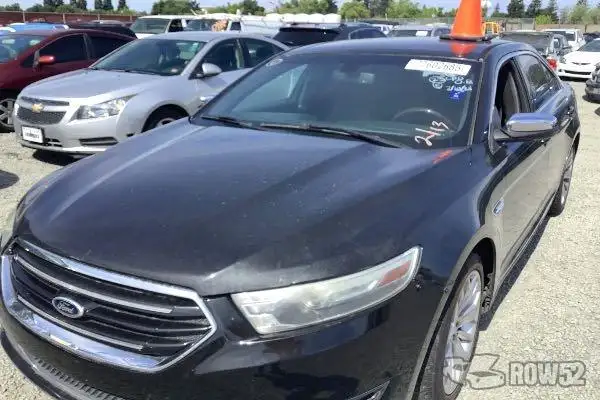 Photo of 2013 Ford Taurus