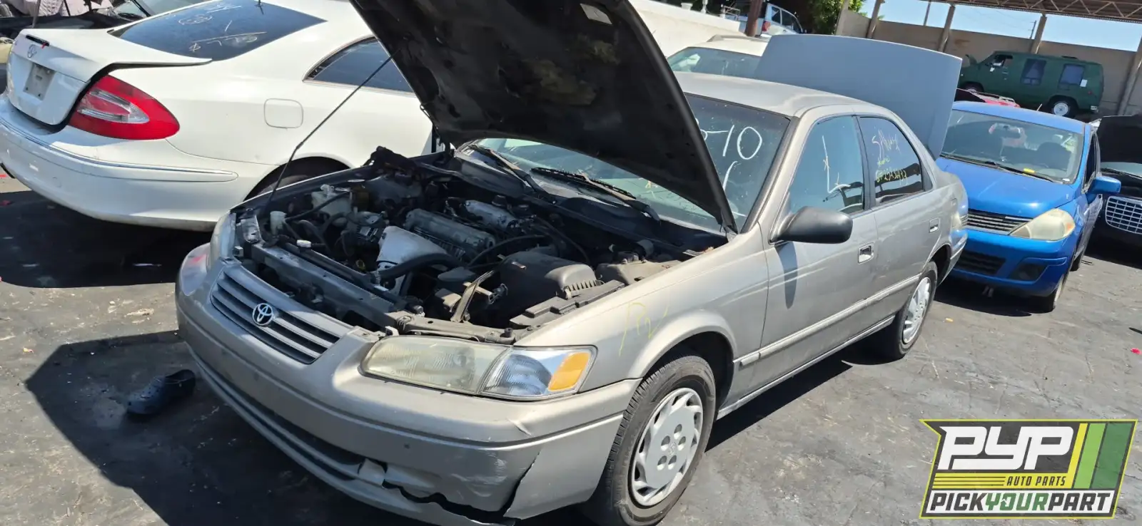 Photo of 1999 Toyota Camry