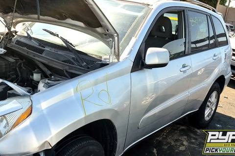 Photo of 2003 Toyota Rav4
