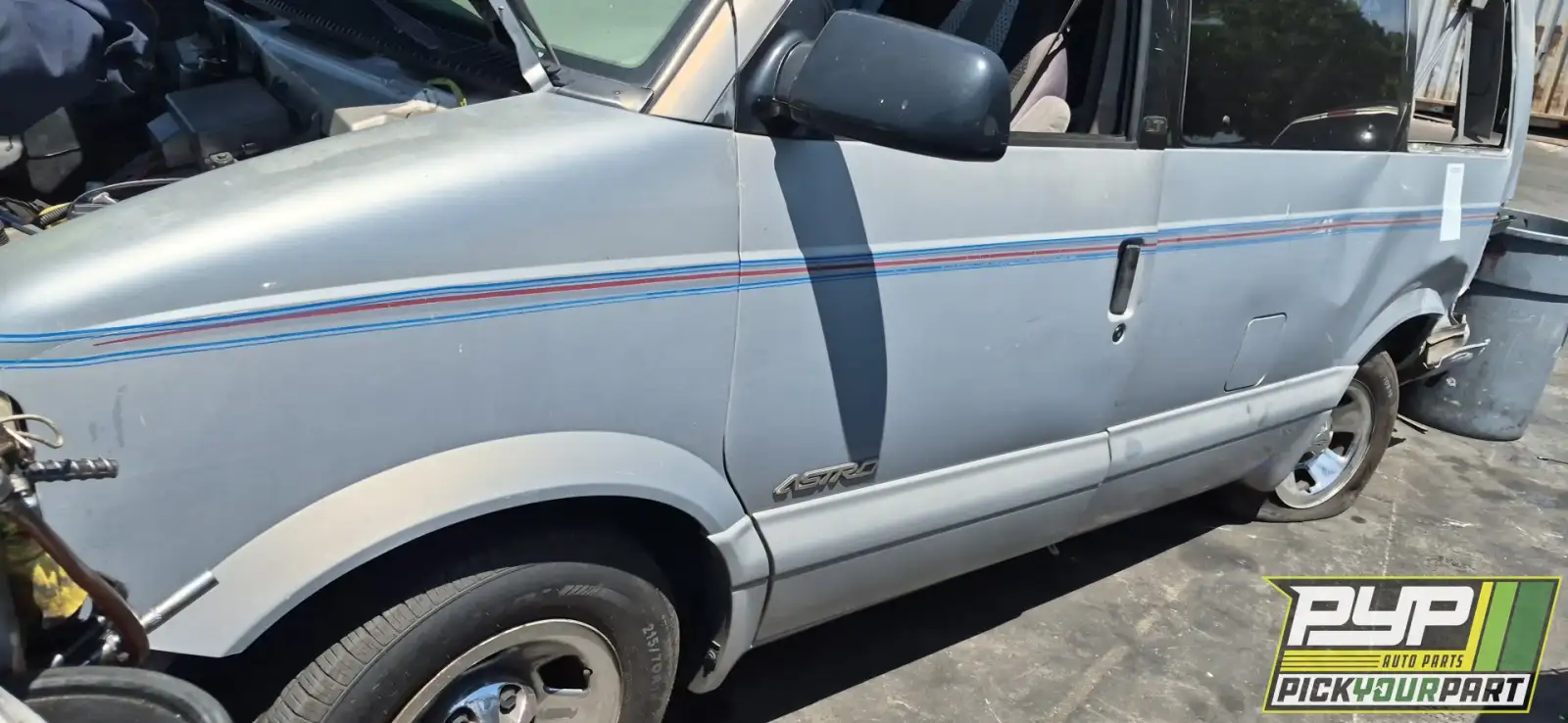 Photo of 1998 Chevrolet Astro